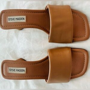 Steve Madden Saged Slide Sandal